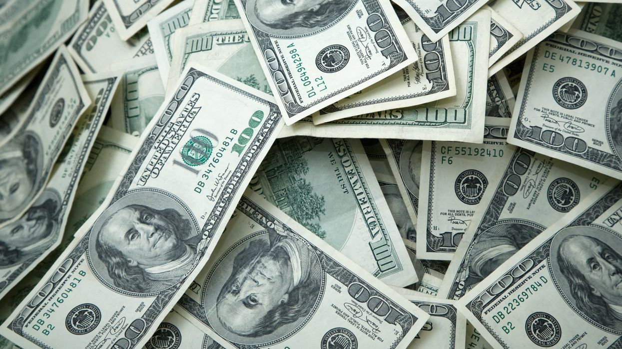 Woman allegedly attempts to bribe juror on COVID fraud case with $120K — all 7 defendants arrested