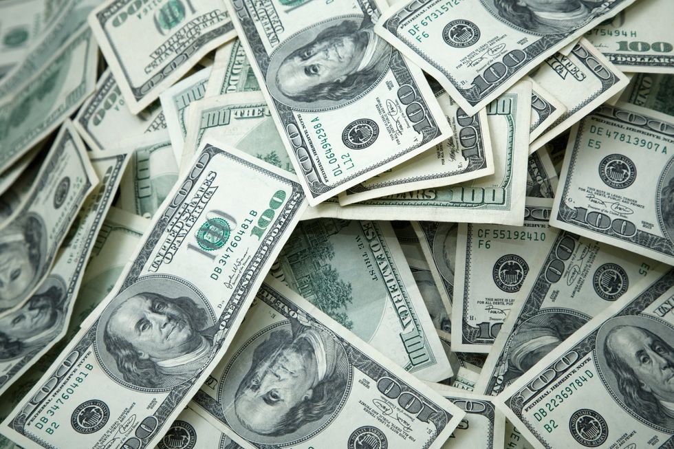 Woman allegedly attempts to bribe juror on COVID fraud case with $120K — all 7 defendants arrested
