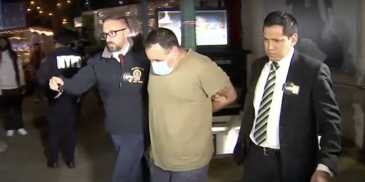 NextImg:Woman thankful for subway 'hero' who fired warning shots to save her from robbery — but she wishes gun was never used: Report | Blaze Media