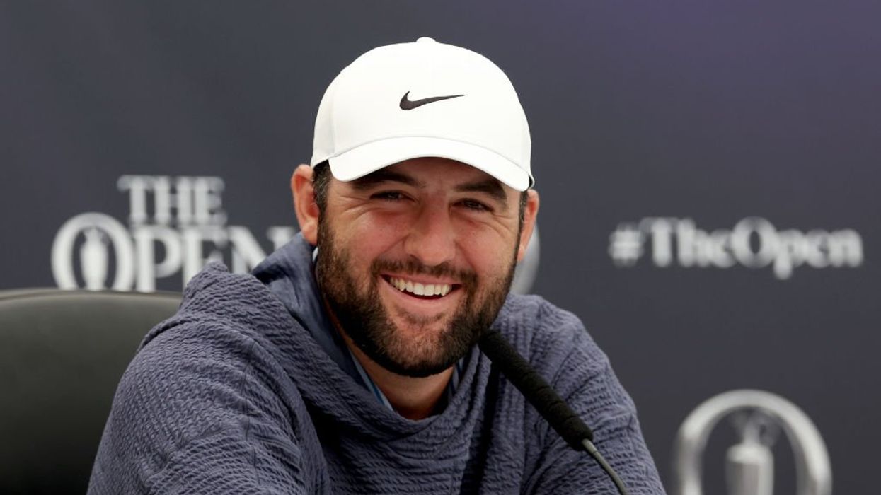 World's No. 1 golfer Scottie Scheffler roasts clueless reporter: 'So there's the club'