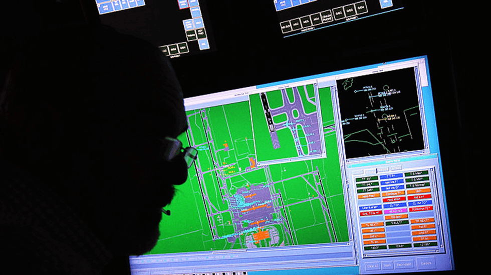 Worried about airport collisions? Gamers are coming to the rescue