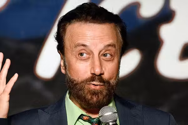 Yakov Smirnoff makes surprise comeback appearance: 'What a country!'