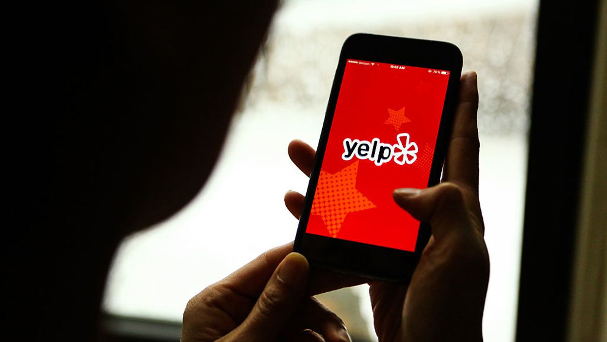 Yelp will flag businesses accused of racist behavior; conservatives point out major flaw in new policy