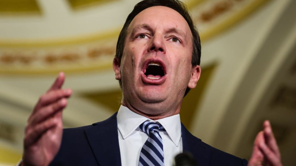 'You're a moron': White House dunks on Dem senator for melting down over Lara Trump fan account