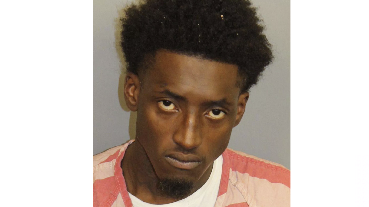 Young mother dying next to her 5-year-old son texted one word to reveal her killer in final moments, police say